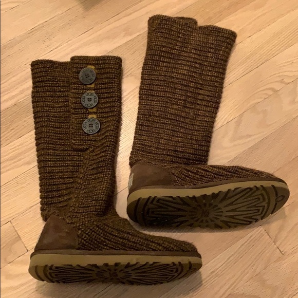 Ugg Cardy Boots. Size 5 - Picture 1 of 3